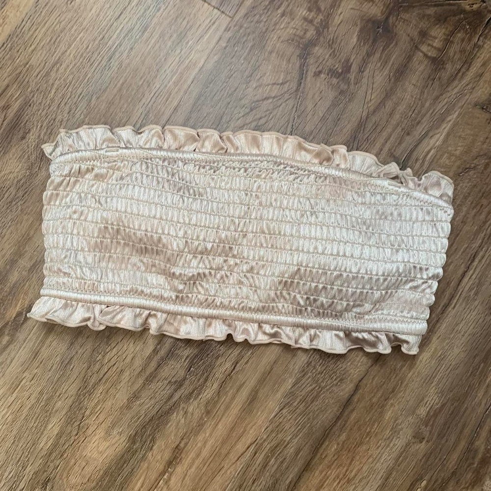H&M mini gold ruffled crop top Size 0
